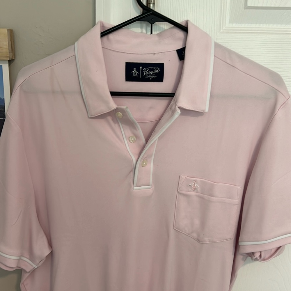 Men’s Original Penguin Performance shirt Size L. Pink color. 100% polyester.